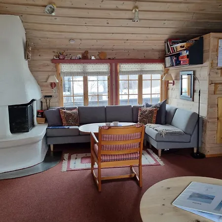 A Cozy, Rustic Retreat With Fireplace And Terrace In Holiday home Beitostolen
