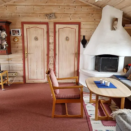 A Cozy, Rustic Retreat With Fireplace And Terrace In * Beitostolen