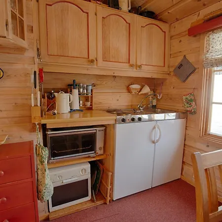 Holiday home A Cozy, Rustic Retreat With Fireplace And Terrace In Beitostolen